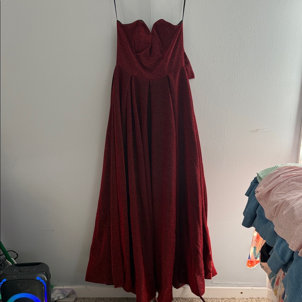 Elegant Red Strapless Evening Gown